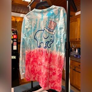 Ivory Ella long sleeve tie dye shirt. Super cute. No tag barely worn.